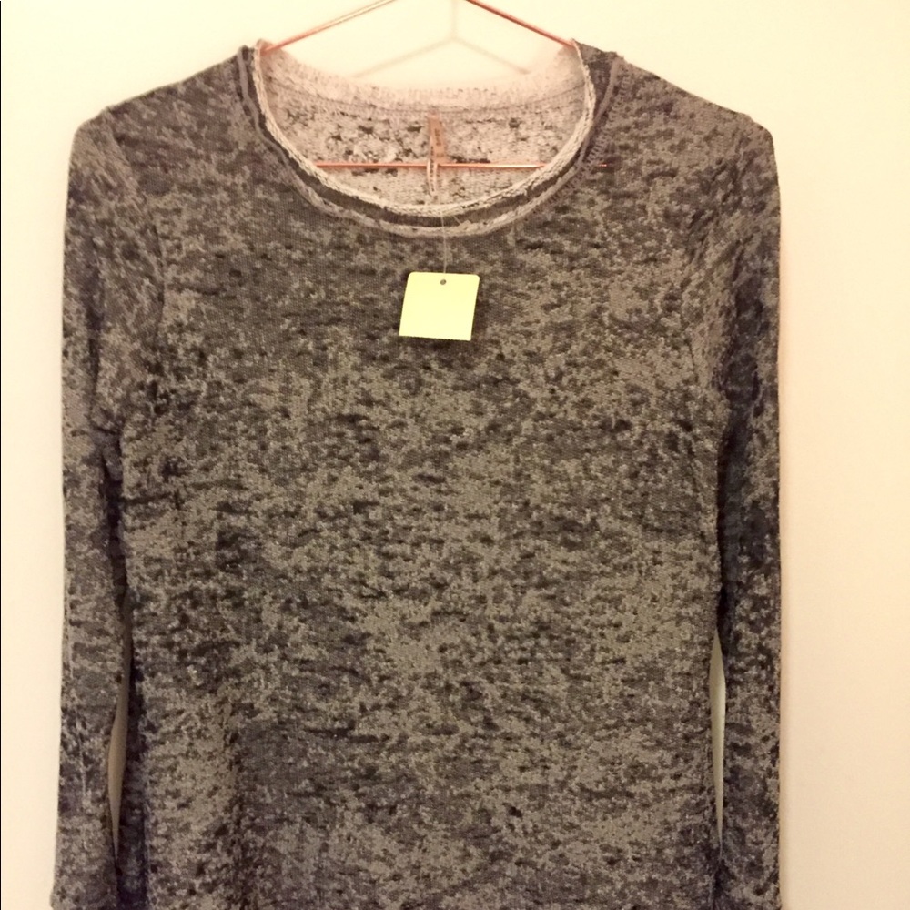 Pete Collection Sweater NWT